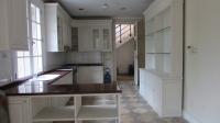 TC-PJ007 - CLOSED_KITCHEN.JPG