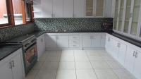 TC-KM006 - CLOSED_KITCHEN.JPG