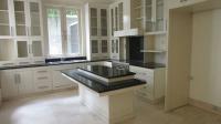 TC-PI131 - CLOSED_KITCHEN.JPG