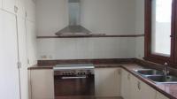 TC-PI102 - CLOSED_KITCHEN.JPG