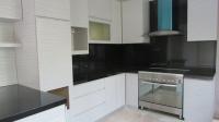 TC-KMT022 - OPEN_KITCHEN.JPG