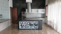 TC-PJ017 - OPEN_KITCHEN.JPG