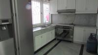 TC-PI009 - CLOSED_KITCHEN.JPG