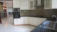 TC-CL297 - CLOSED_KITCHEN.JPG